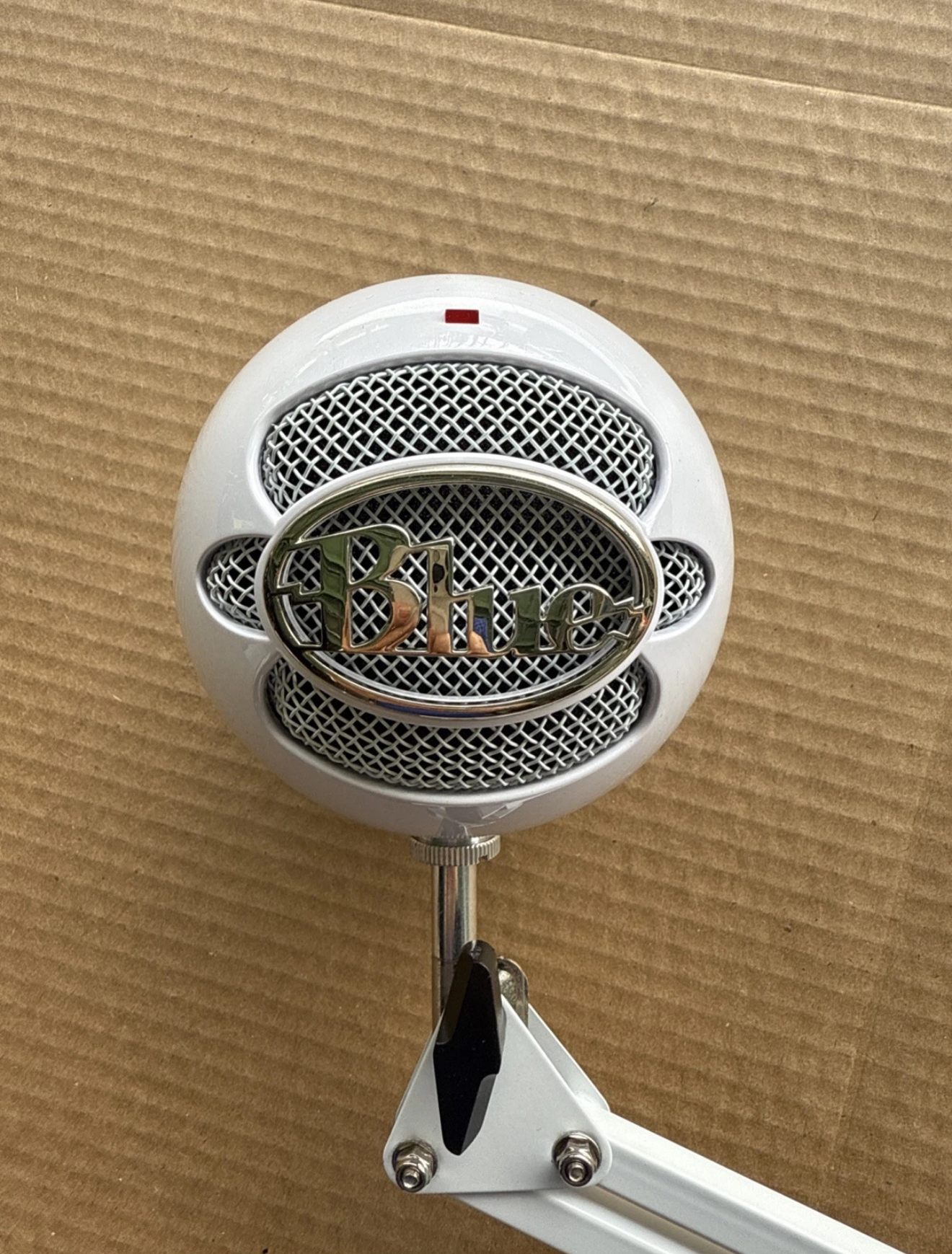Blue Microphones Snowball Ice USB Microphone With Desk Mount Arm 